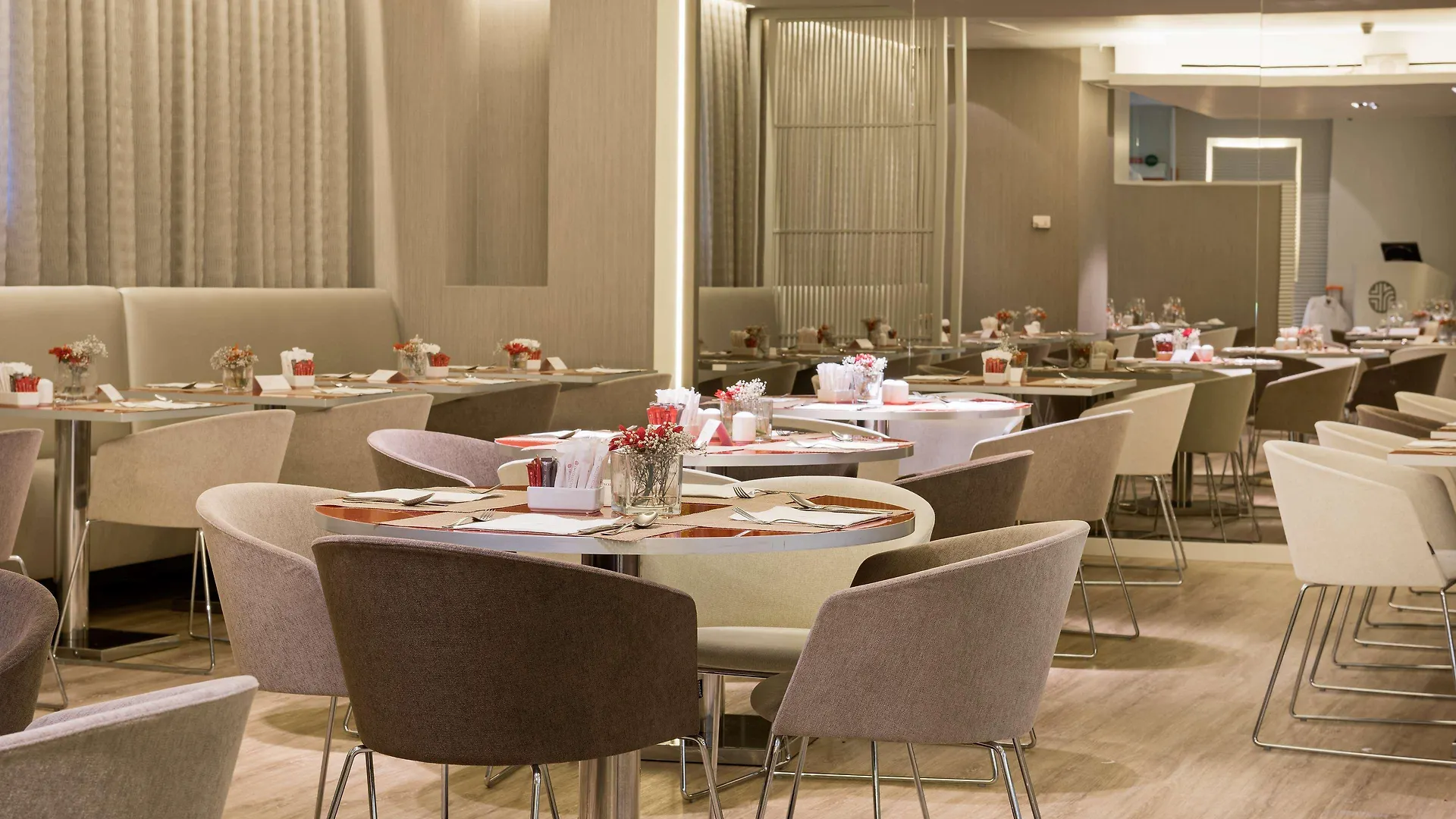 Отель Nh Collection Lisboa Liberdade 4*, Лиссабон Португалия