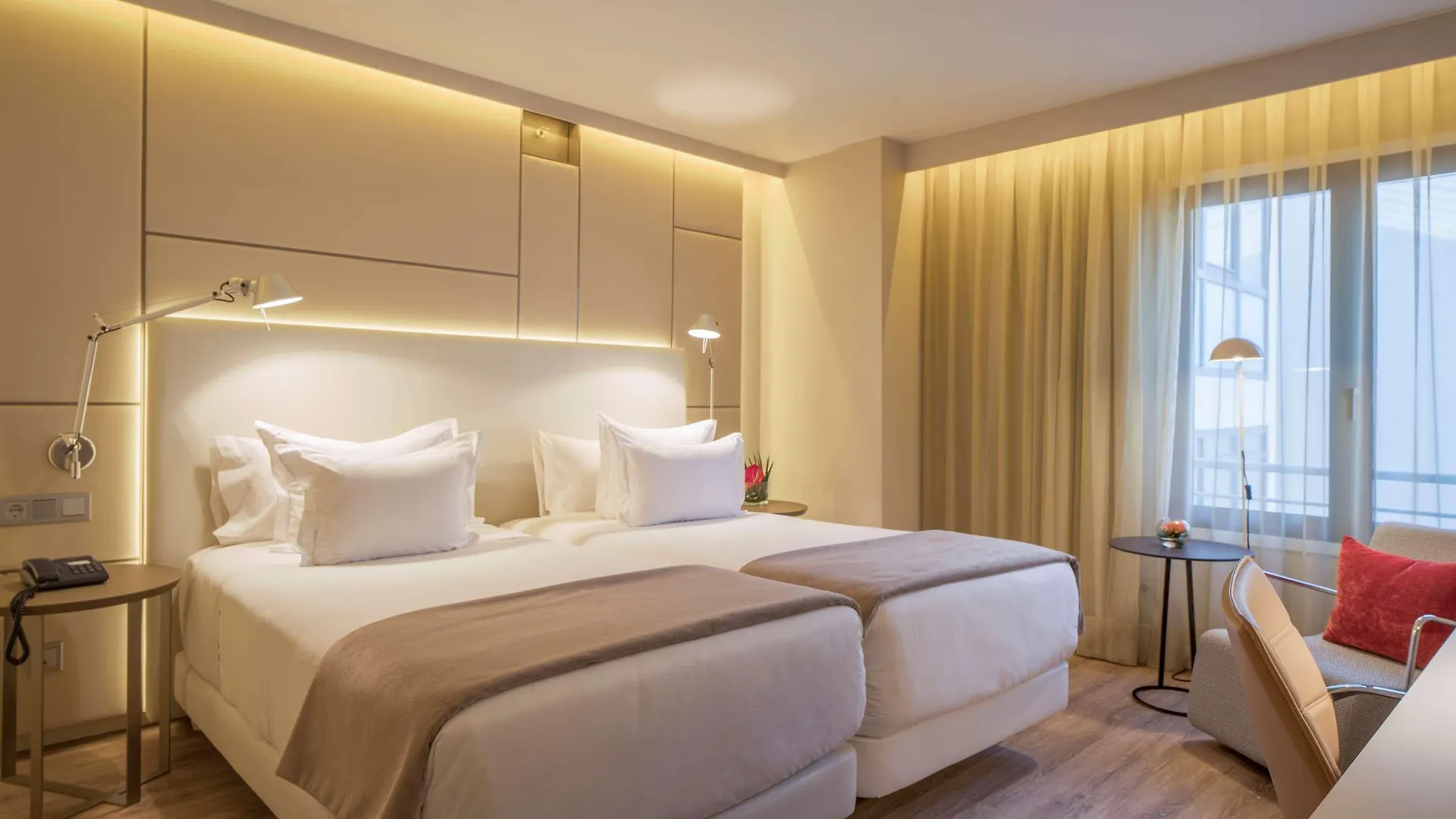 מלון Nh Collection Lisboa Liberdade 4*, ליסבון